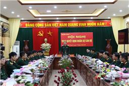 Quân khu: Trao quyết định nhân sự cán bộ